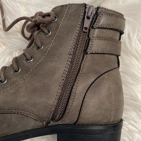 Steve Madden boots - size 7 - Picture 4 of 8